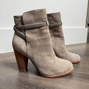 Joie Women's Suede Ankle Boots Sz 7 Like New